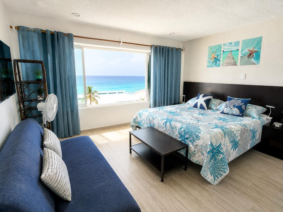 Spectacular Beachfront Penthouse with private Ocean View Terrace Brisas Shores 2 bedrooms Apartment in Cancun