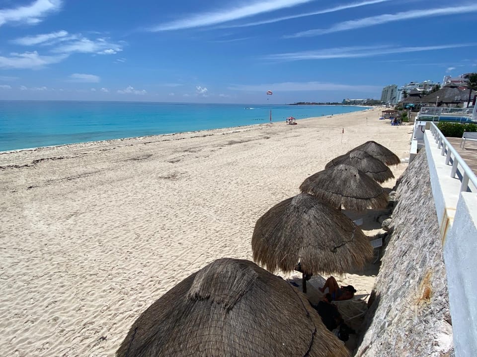 Brisas Shores Penthouse Beachfront, Ocean View Terrace Cancun Hotel Zone, 2 bedrooms Apartment in Cancun