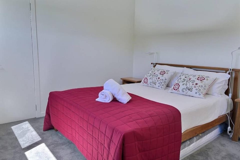Lake View Retreat Beechworth Apartment in Beechworth
