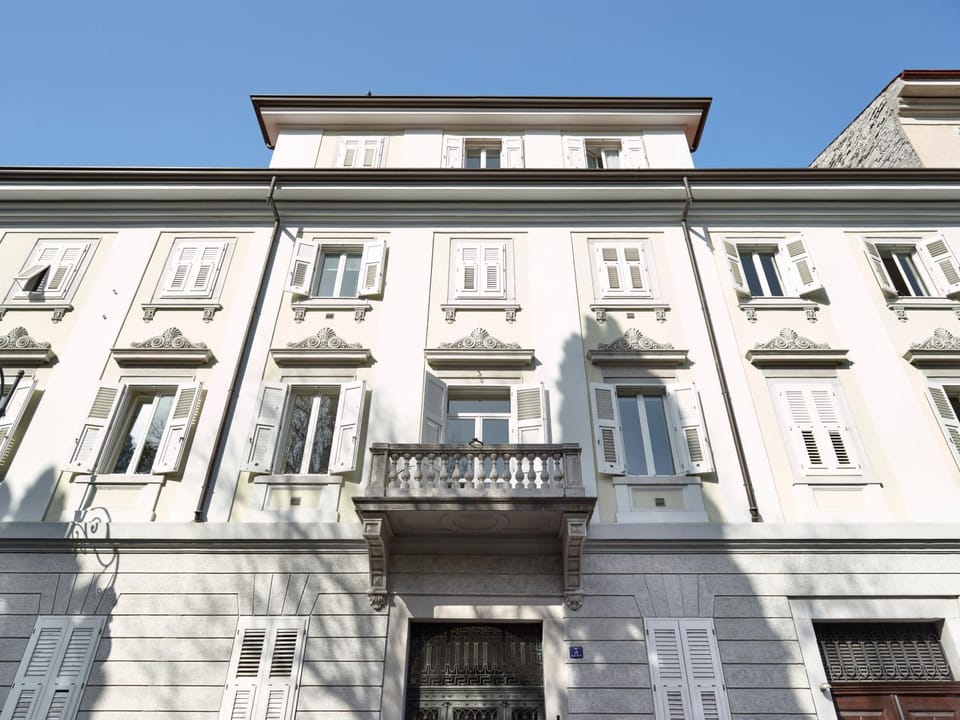 Property building, Facade/entrance