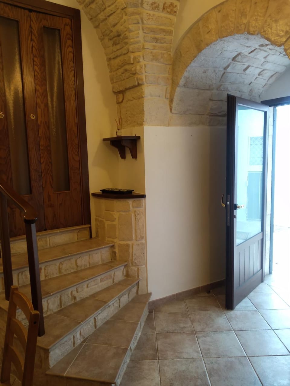 Facade/entrance