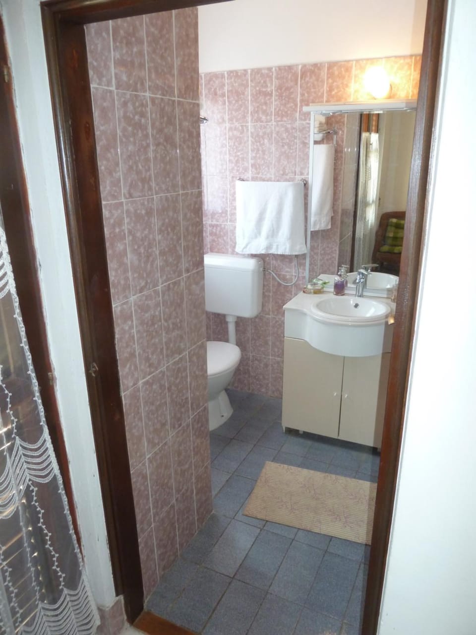 Bathroom, Balcony/Terrace