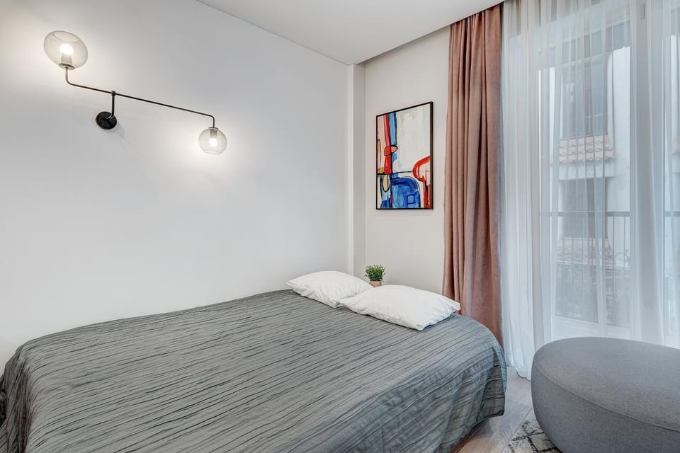 Bed, Living room, Bedroom