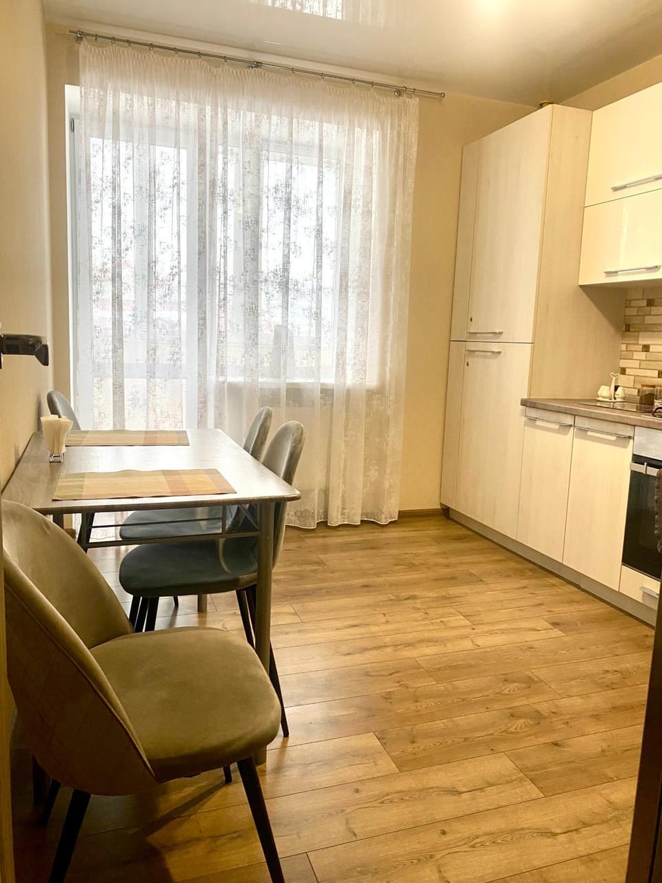 Apartment ПортСіті,McDonald's,Автостанція,закрита парковка Apartment in Ukraine
