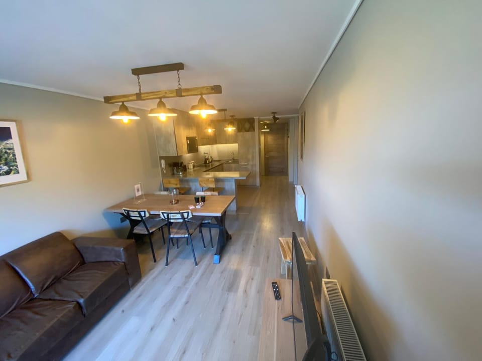 Living room, Seating area, Dinner