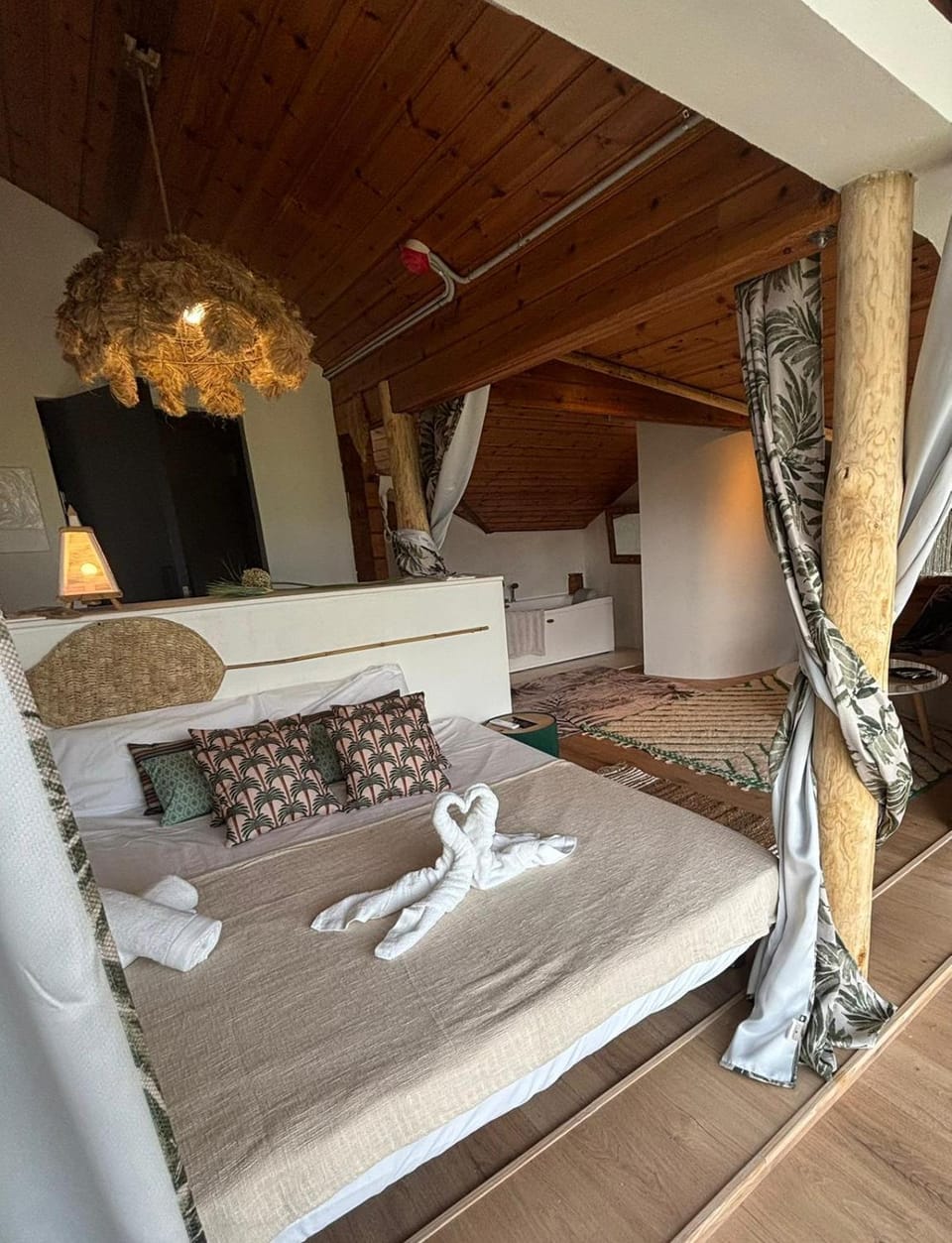 Les Suites Bed and Breakfast in Maresme