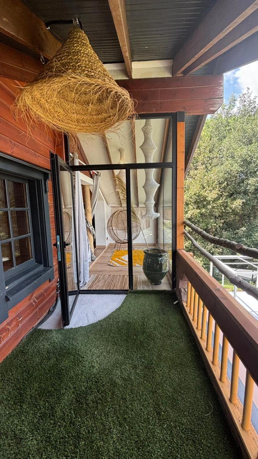 Les Suites Bed and Breakfast in Maresme