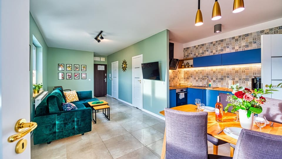 Apartament Kwiatowy - 5D Apartamenty Apartment in Lower Silesian Voivodeship