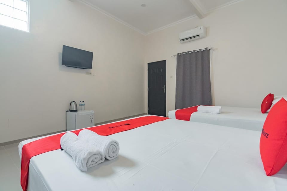 RedDoorz Syariah Plus @ Perintis Guesthouse Tasikmalaya Hotel in West Java