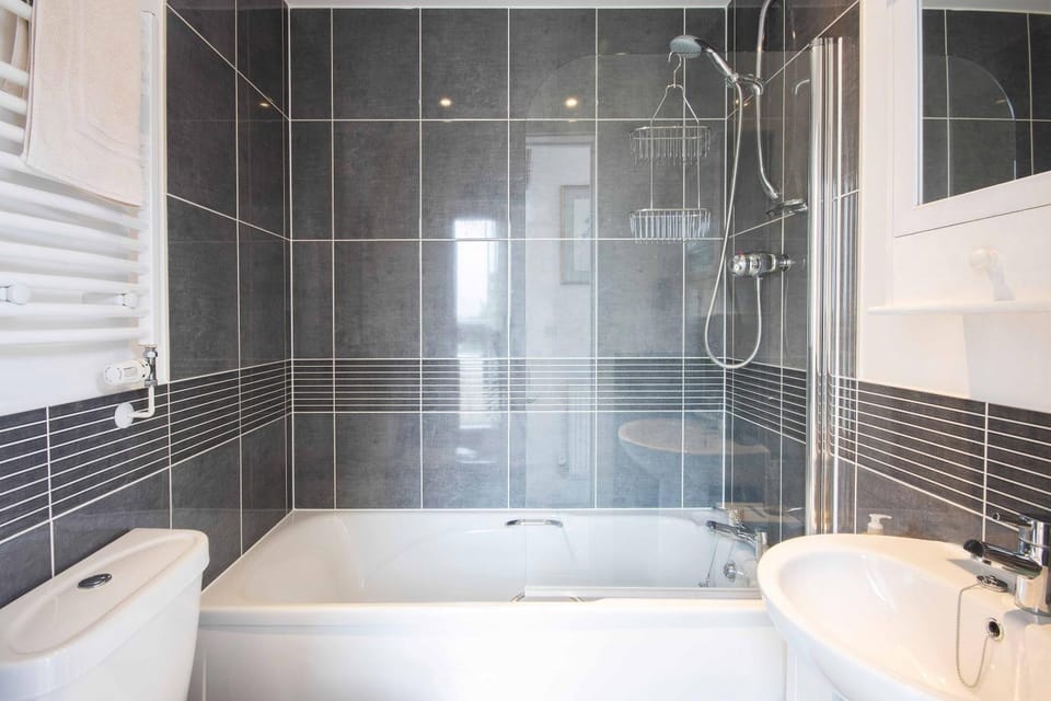 Shower, Bathroom, Bath