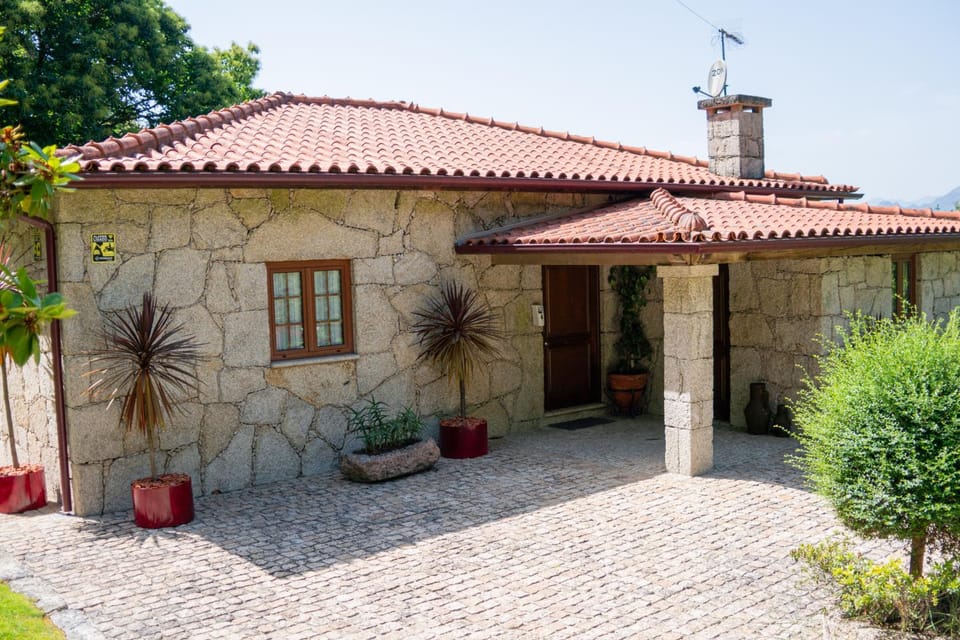 Casa de Padreiro by Gerês Casas House in Viana do Castelo District, Portugal