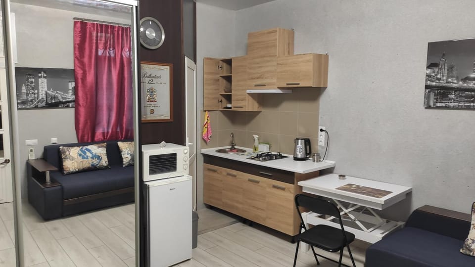 Kitchen or kitchenette, Communal kitchen