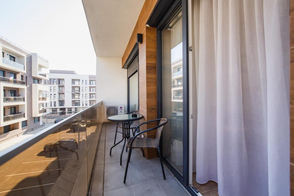 Balcony/Terrace, Balcony/Terrace