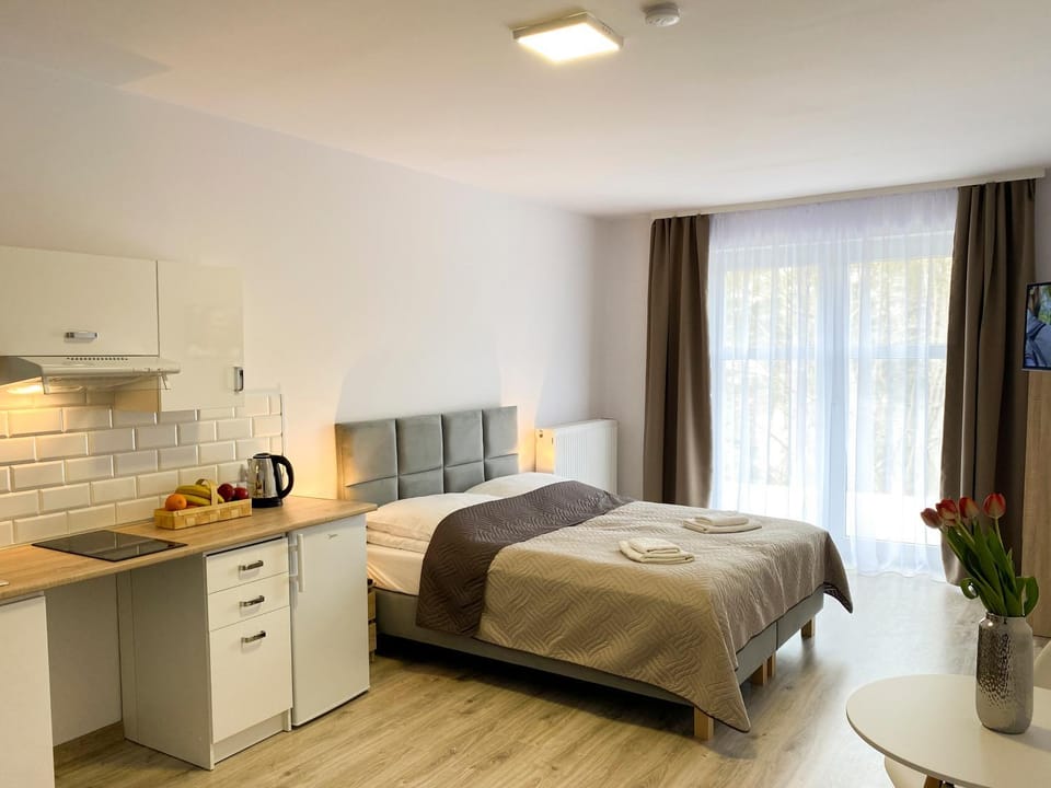 Bed, View (from property/room), Other, Photo of the whole room, Decorative detail