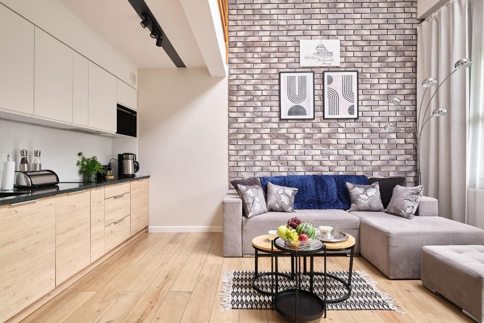Coffee/tea facilities, Kitchen or kitchenette, Living room, Seating area