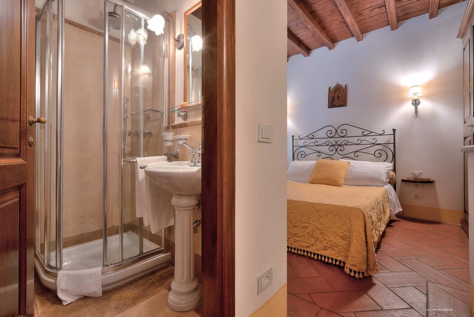 Bathroom, Photo of the whole room