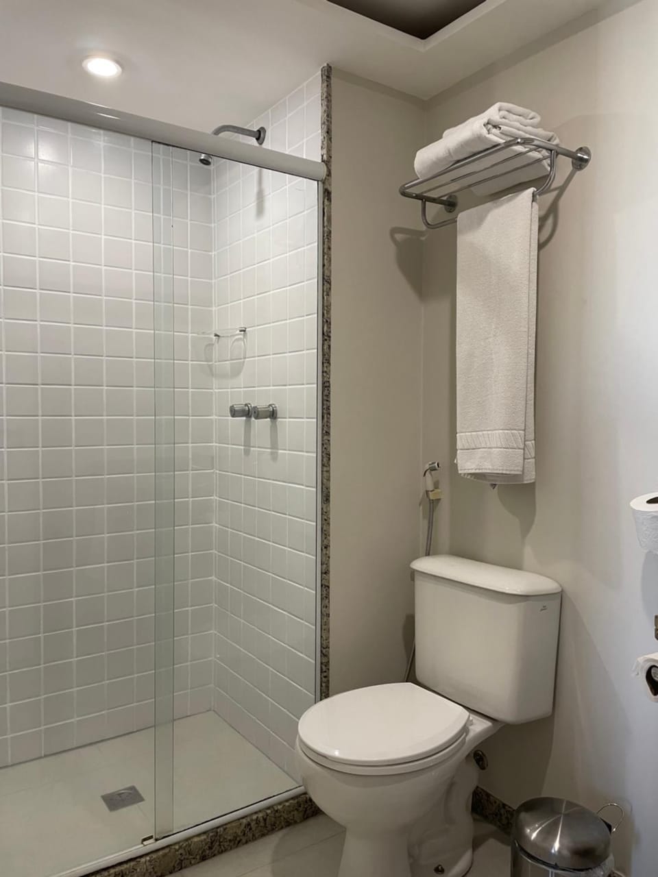 Shower, Bathroom, towels