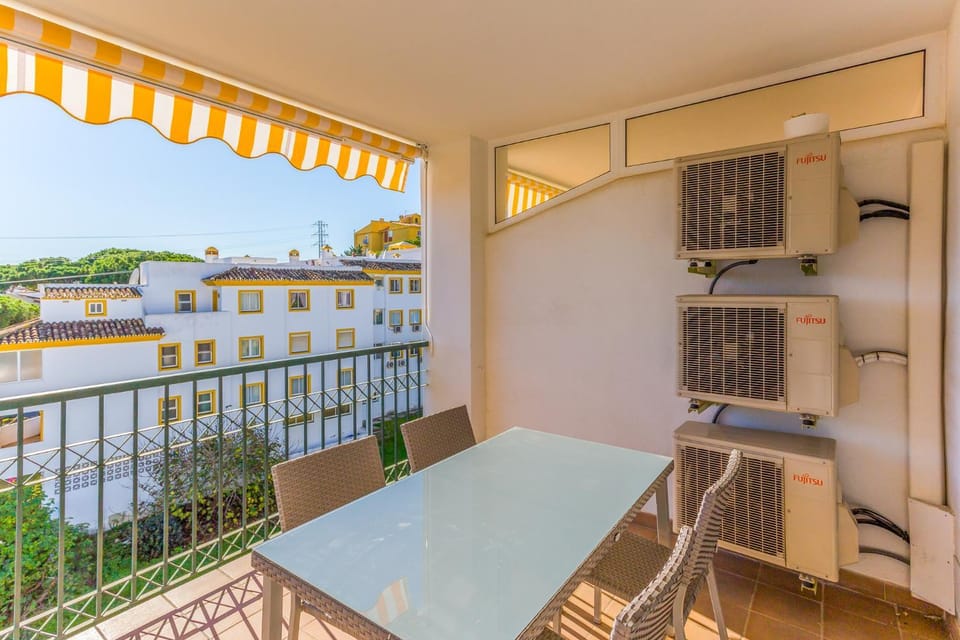 Gran Calahonda 2BR 2BA with terrace WIFI/AC/POOL Apartment in Sitio de Calahonda