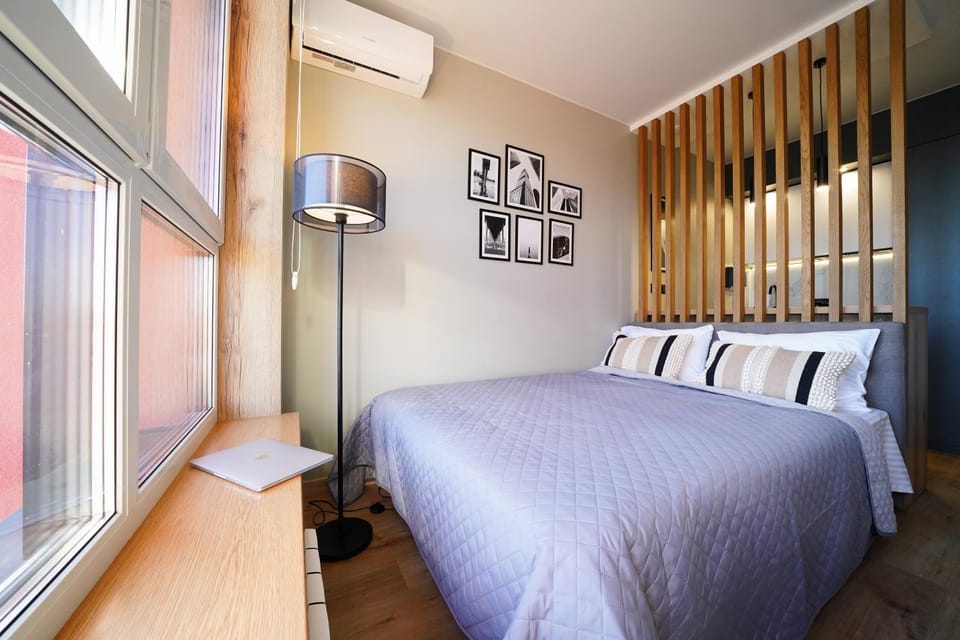 Апартаменти MYFREEDOM в ЖК DOCK32 поруч з ТРЦ Blockbuster Apartment in Kiev City - Kyiv