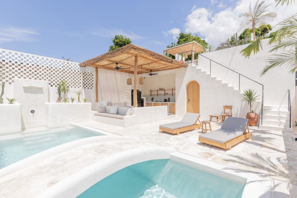Property building, Swimming pool