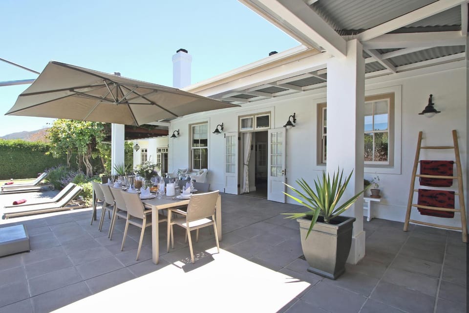 Patio, Dinner