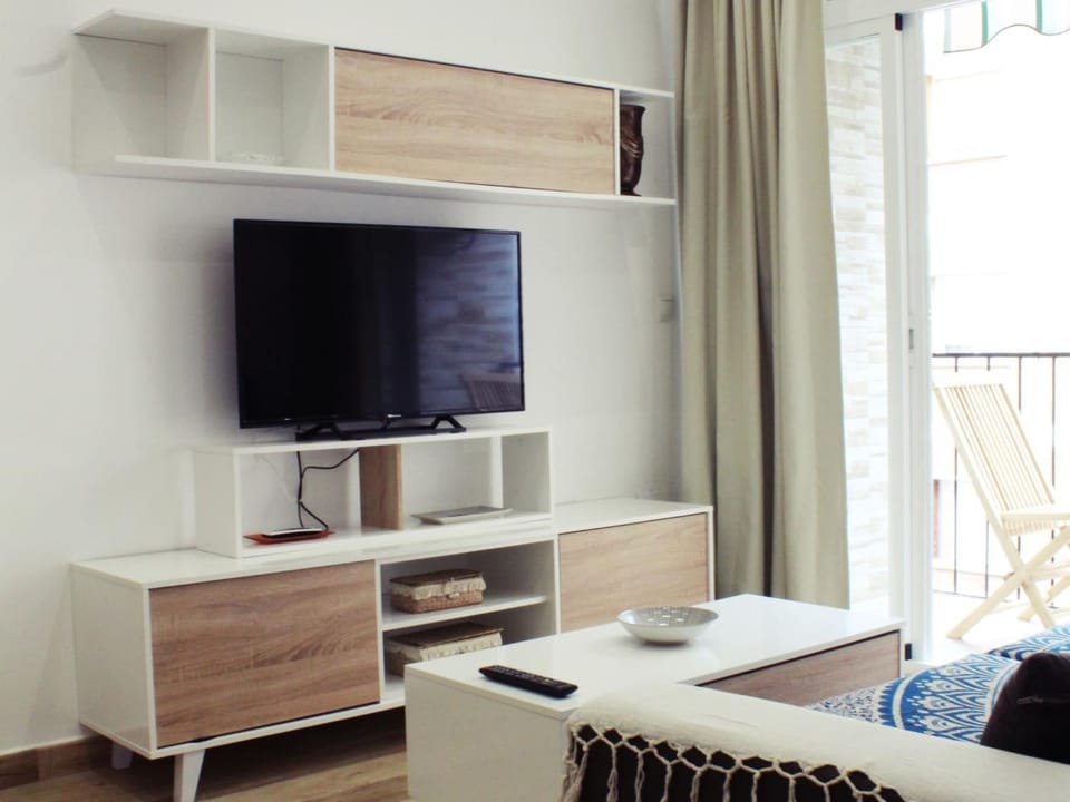 Communal lounge/ TV room, Living room