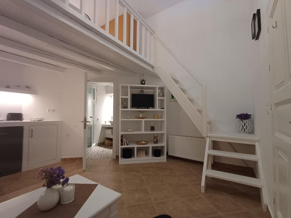 Romantic loft 2 Apartment in Decentralized Administration of the Aegean