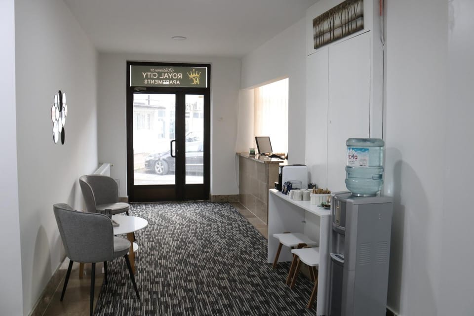 Coffee/tea facilities, Seating area, Internal: Not applicable to any particular room