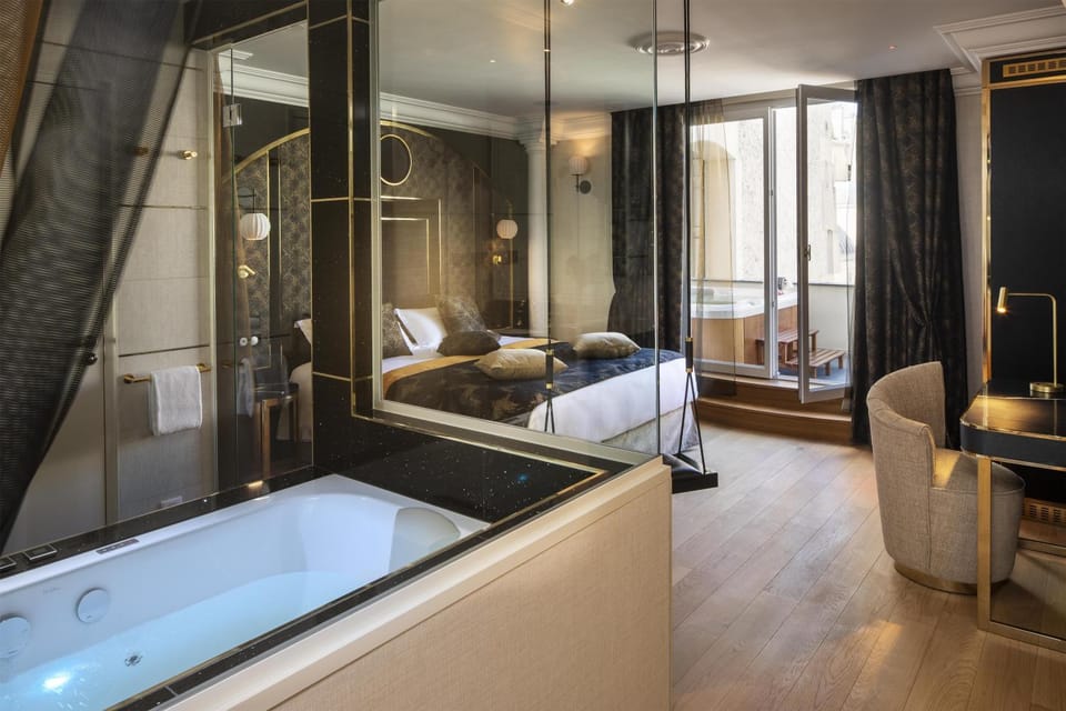 Hot Tub, Balcony/Terrace, Bedroom
