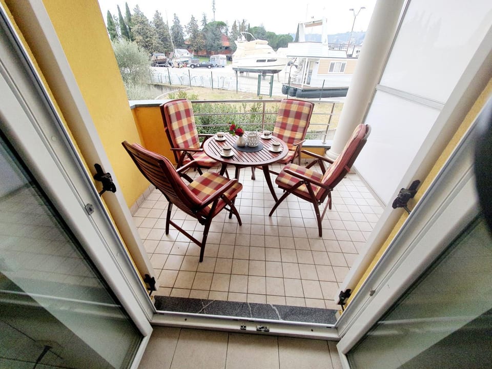 Patio, Balcony/Terrace