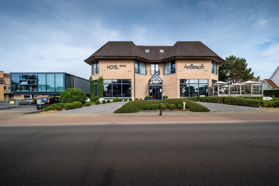 Studio-Hotel Apostroff Apartment in Koksijde