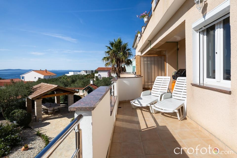 Luxury apartment with beautiful sea view Apartment in Zadar County