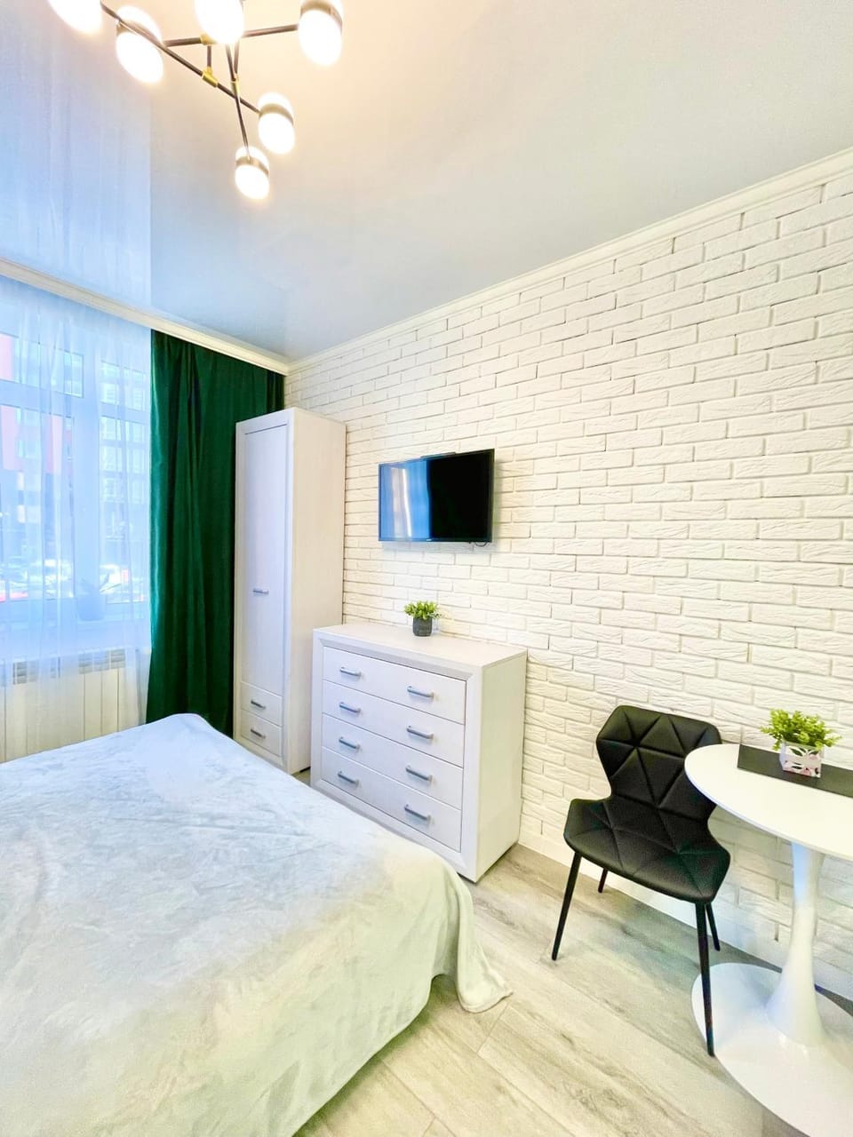 Green room в ЖК Рич Таун Ирпень Apartment in Ukraine