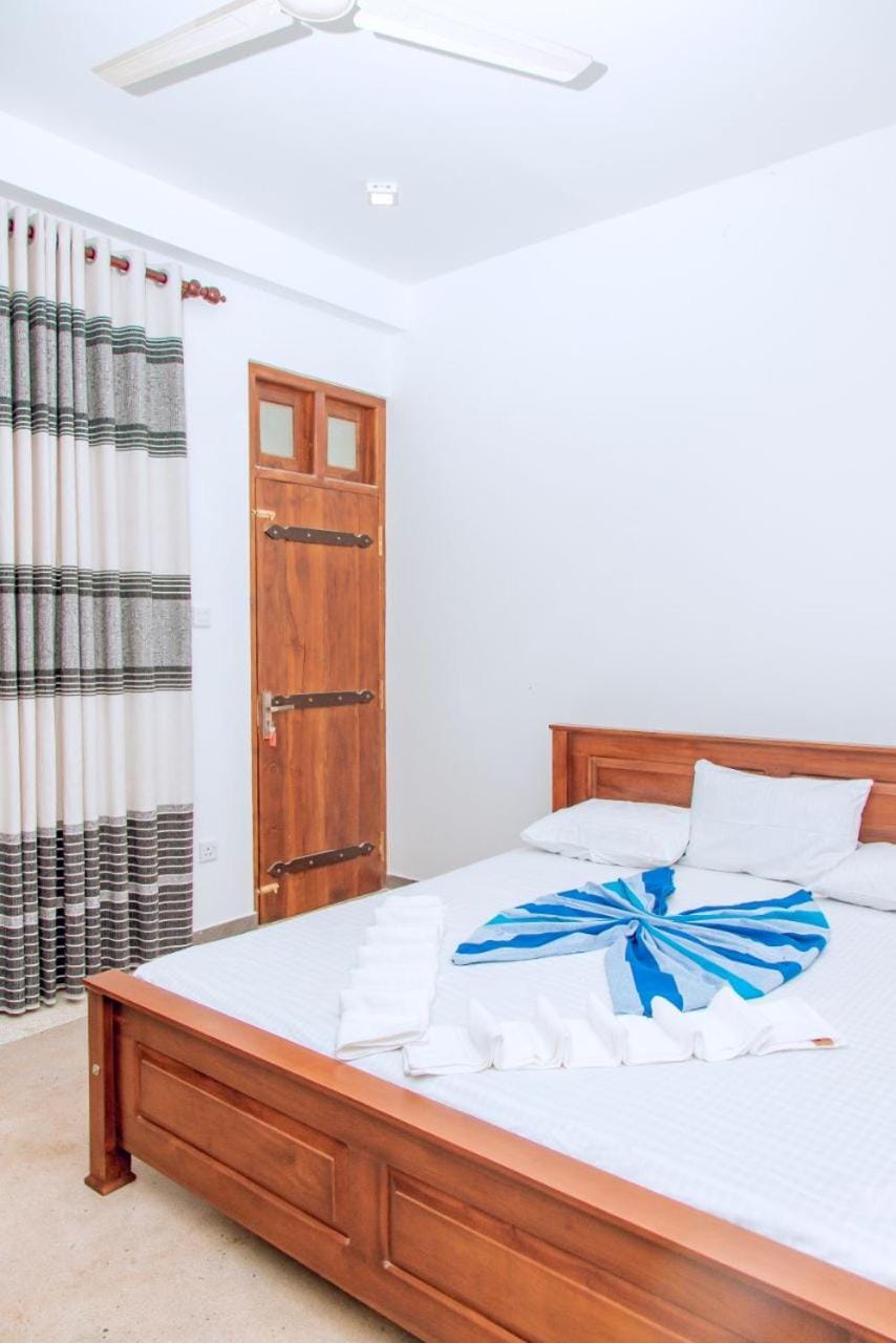 La Serene Resort Bed and Breakfast in Kamburugamuwa