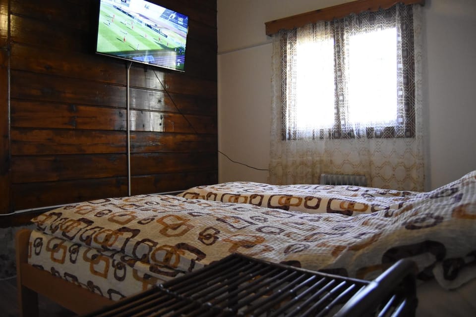 Planinska kuća Divčibajka House in Zlatibor District, Serbia