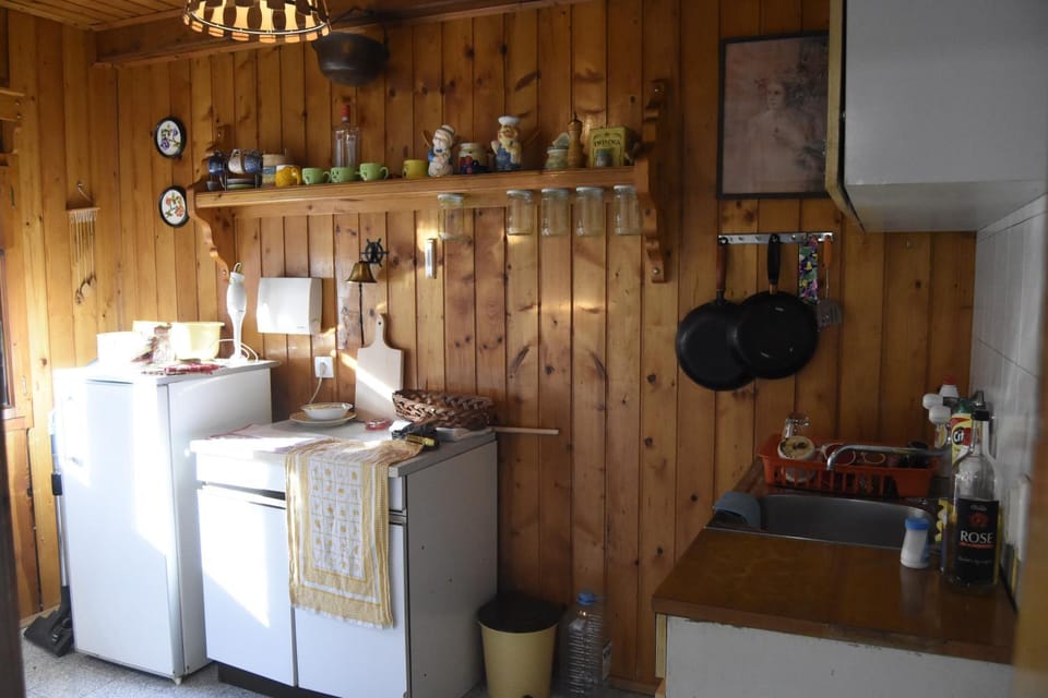 Planinska kuća Divčibajka House in Zlatibor District, Serbia