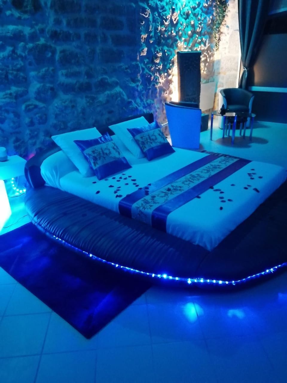 Gîte Love Dreams Jacuzzi privatif House in Occitanie