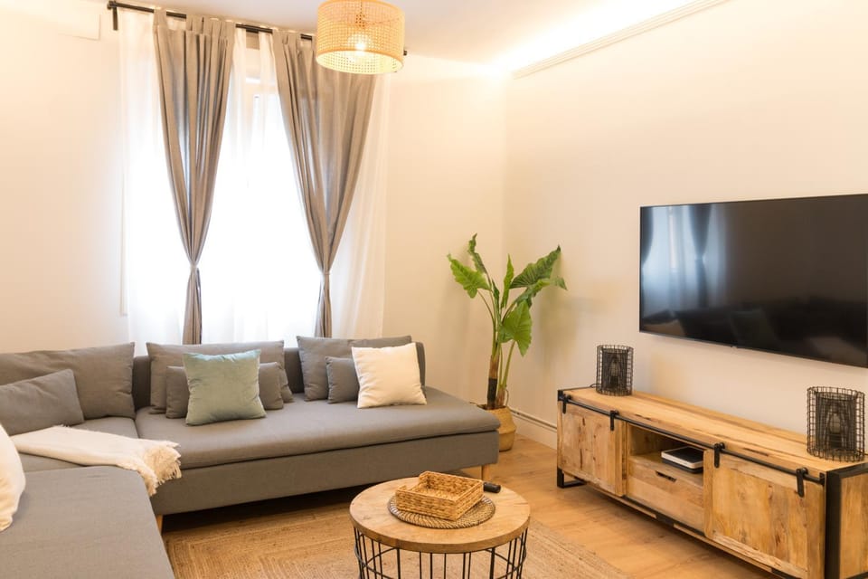 Communal lounge/ TV room, Living room, Lounge or bar