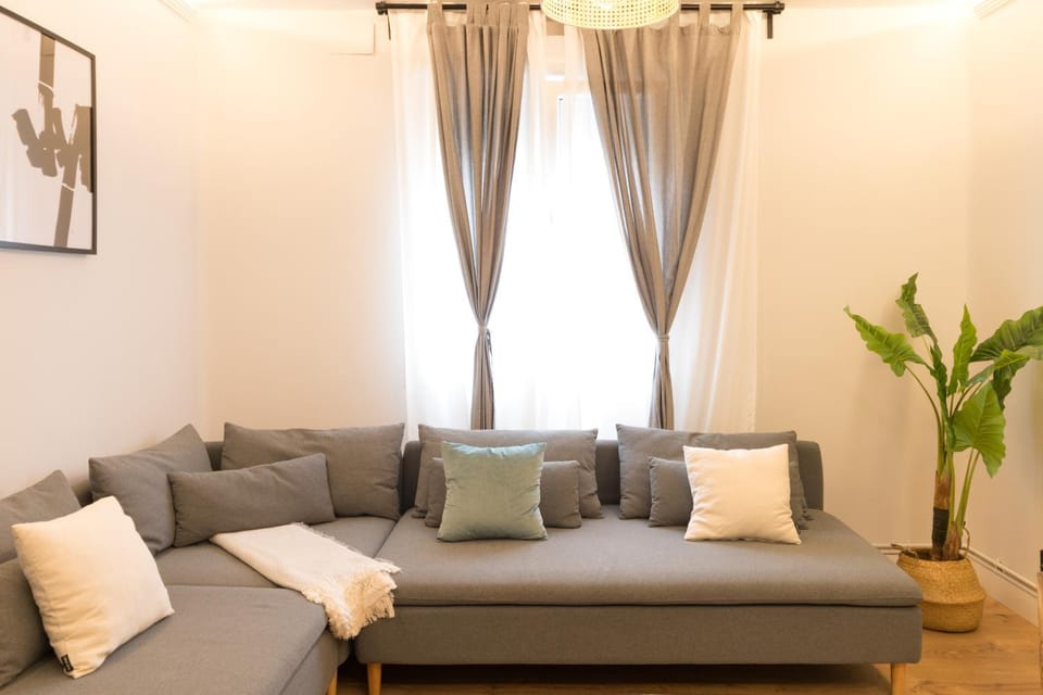 Lounge or bar, Seating area
