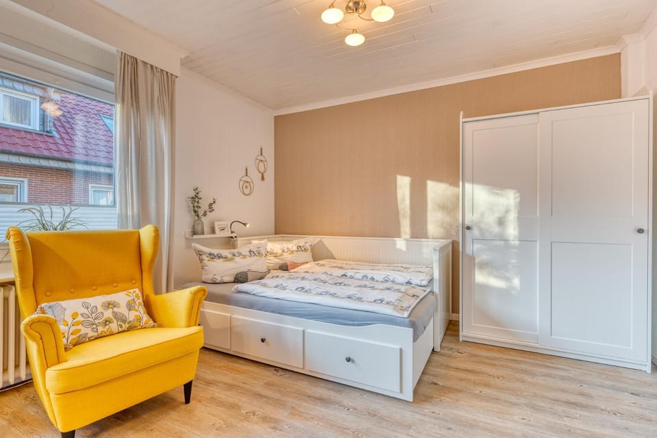 Living room, Bedroom
