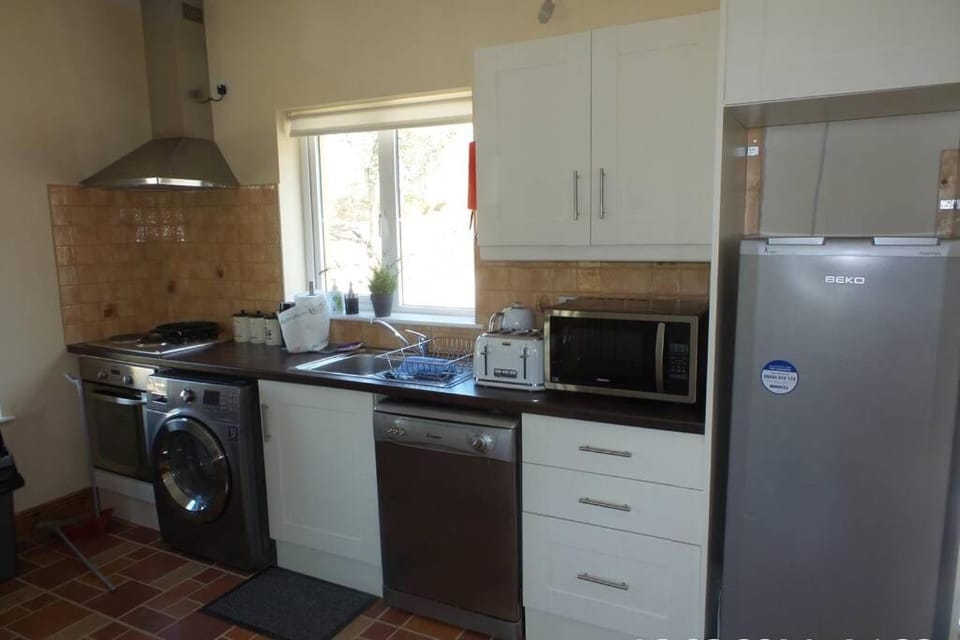 Canal bank house Apartment in Leitrim, Co. Leitrim, Ireland