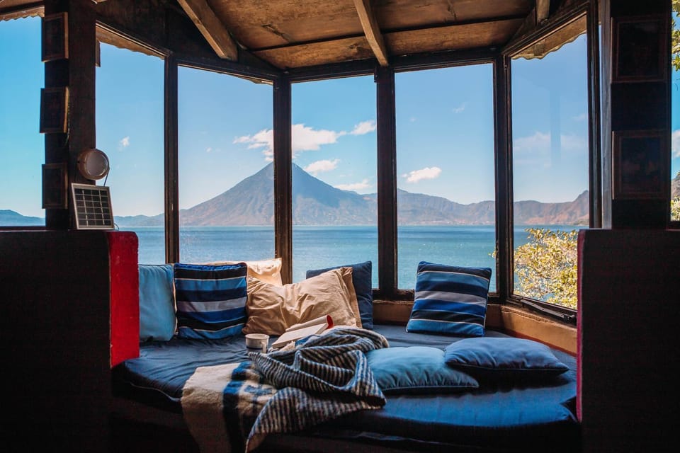 Bed, Seating area, Lake view, Lake view