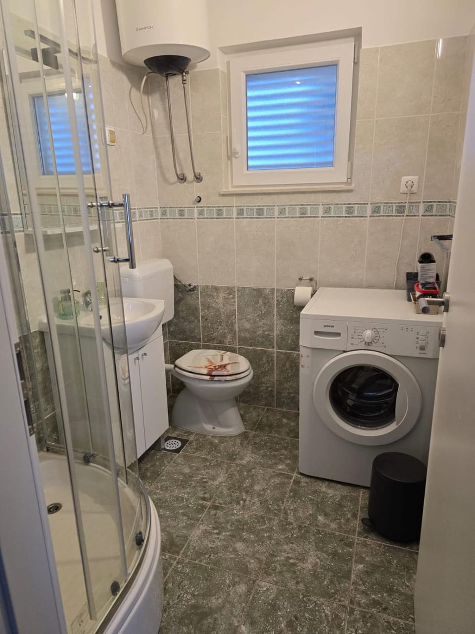 Apartment on the beach - Nemira, Omiš Apartment in Split-Dalmatia County