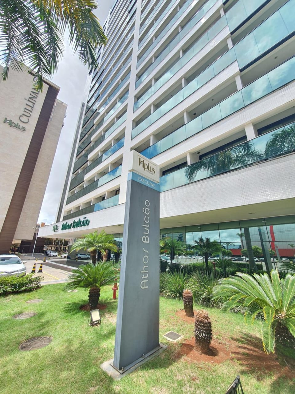 Facade/entrance, Garden view