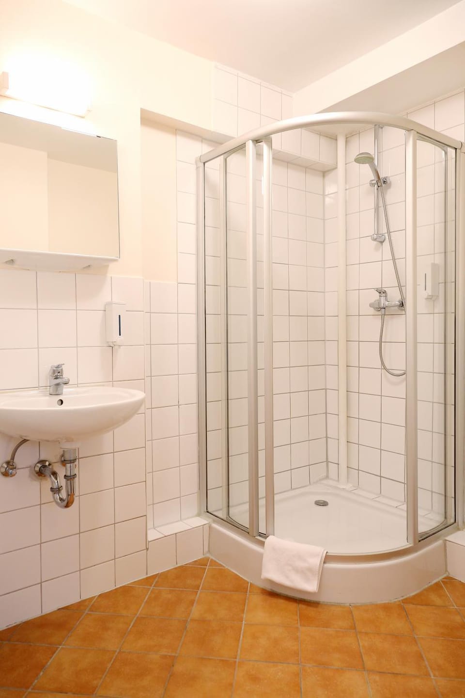 Shower, Bathroom, towels