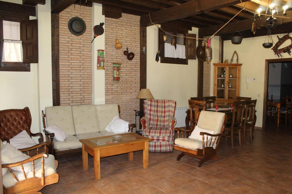 Communal lounge/ TV room, Living room