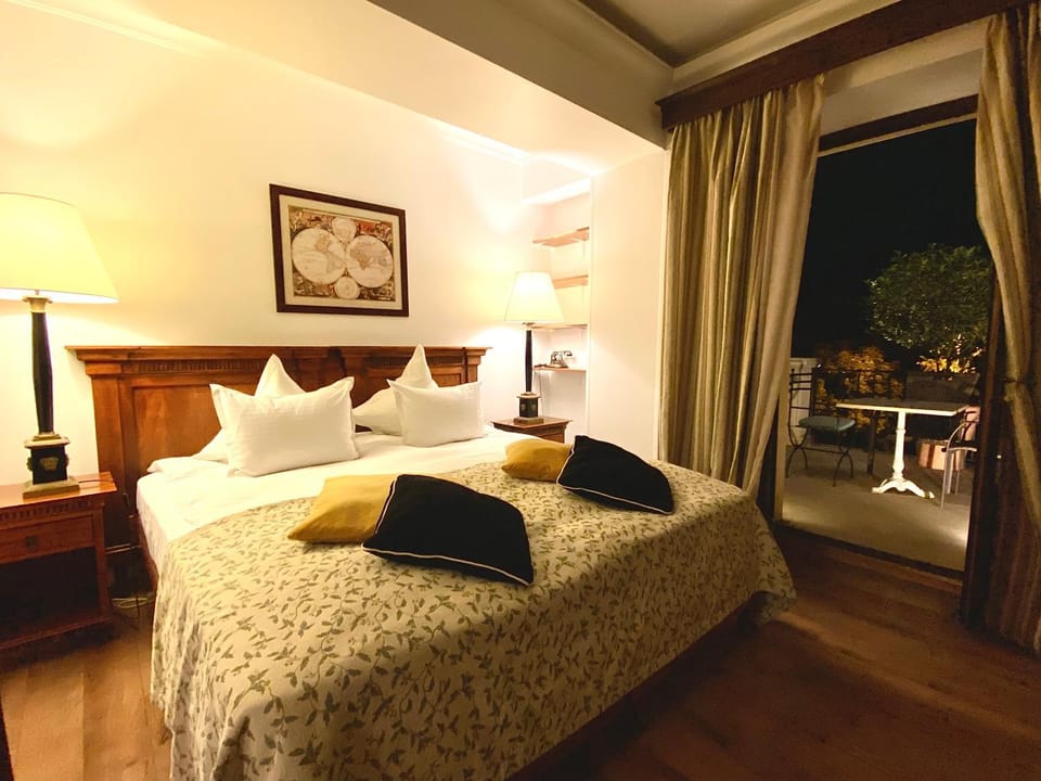 Arc de Triomphe Studios Apartment in Bucharest