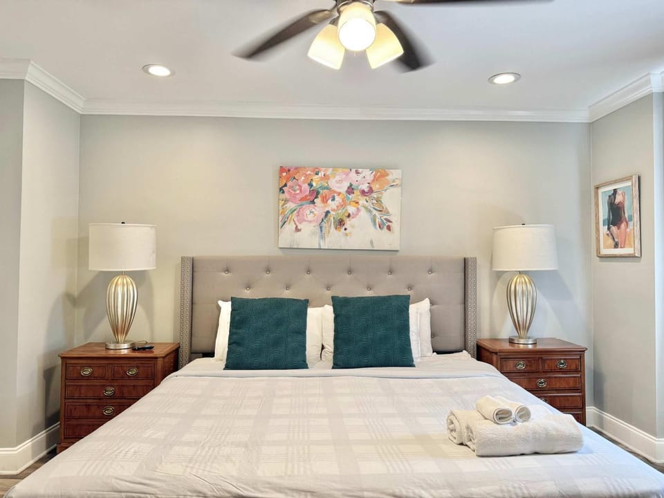 Atlanta Downtown Onsite Parking King! 3BR LM 06 Units House in Atlanta