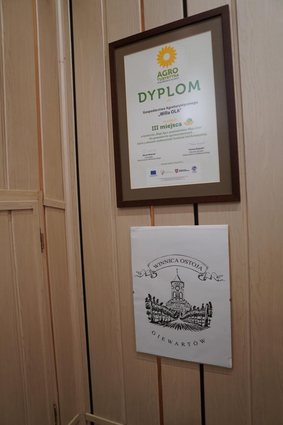 Property logo or sign, Certificate/Award