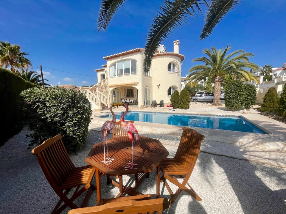 VILLA STRELITZIA WITH PRIVATE POOL & AMAZING VIEW Villa in Calp